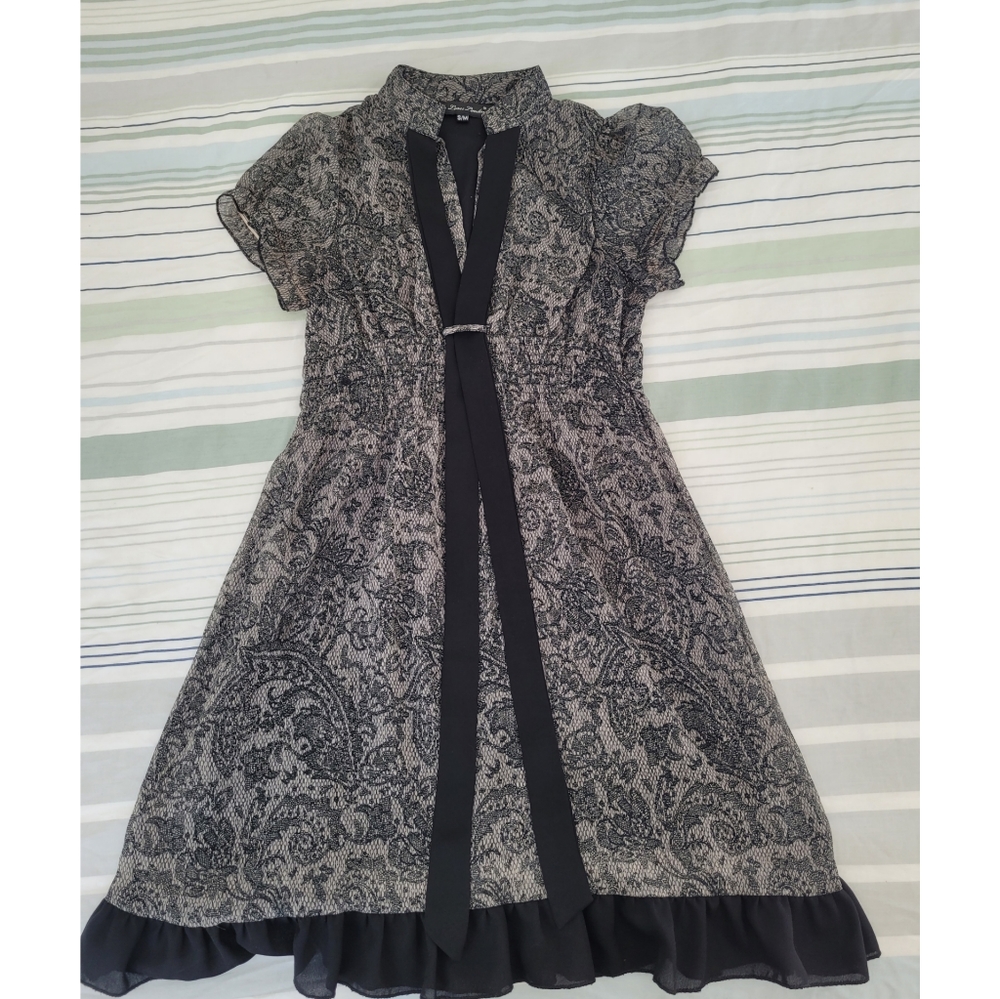Gray and Black Patterned Dress, size S/M